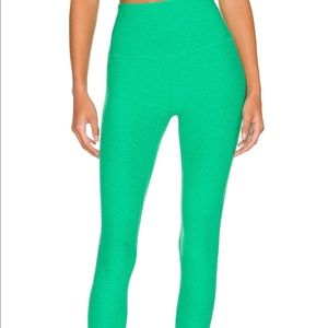 Spacedye Caught in the High Waisted Legging in Green Grass Heather
Beyond Yoga